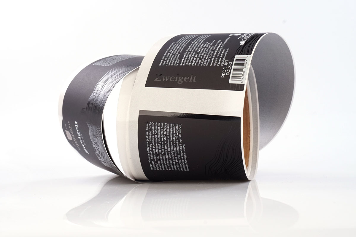 etykiety samoprzylepne druk cyfrowy złoty pantone czarny papier laminowanie soft touch